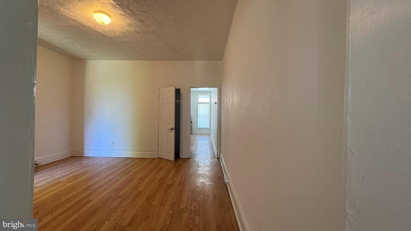 2815 Clifton Ave Property Photo 4