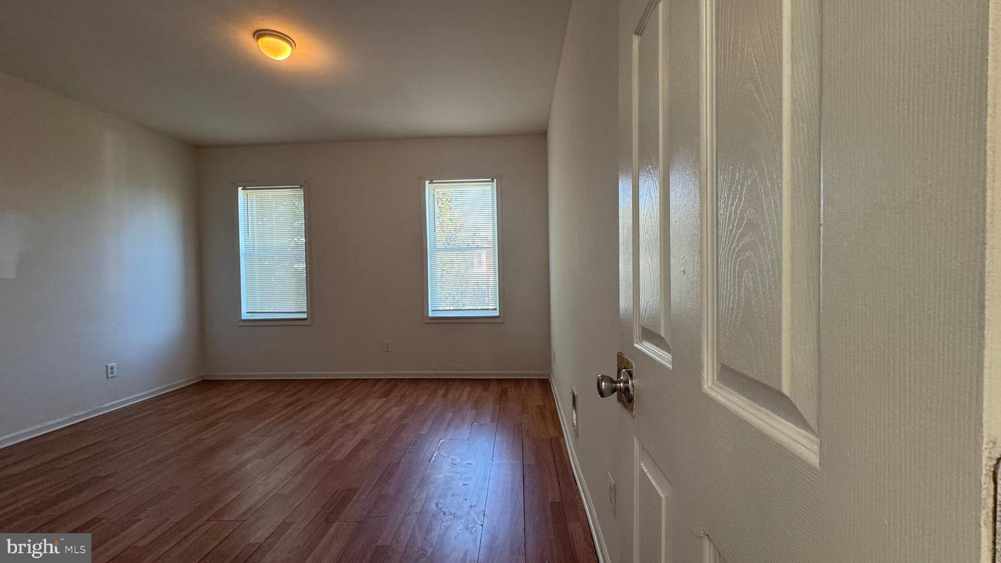 2815 Clifton Ave Property Photo 10