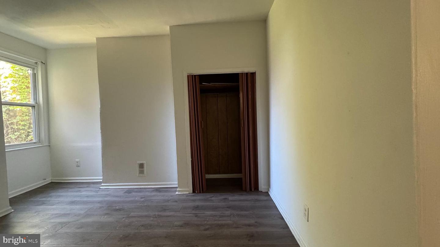 2815 Clifton Ave Property Photo 12