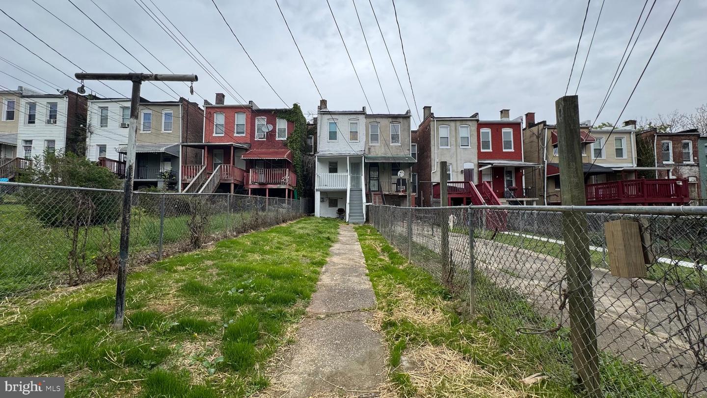 2815 Clifton Ave Property Photo 21