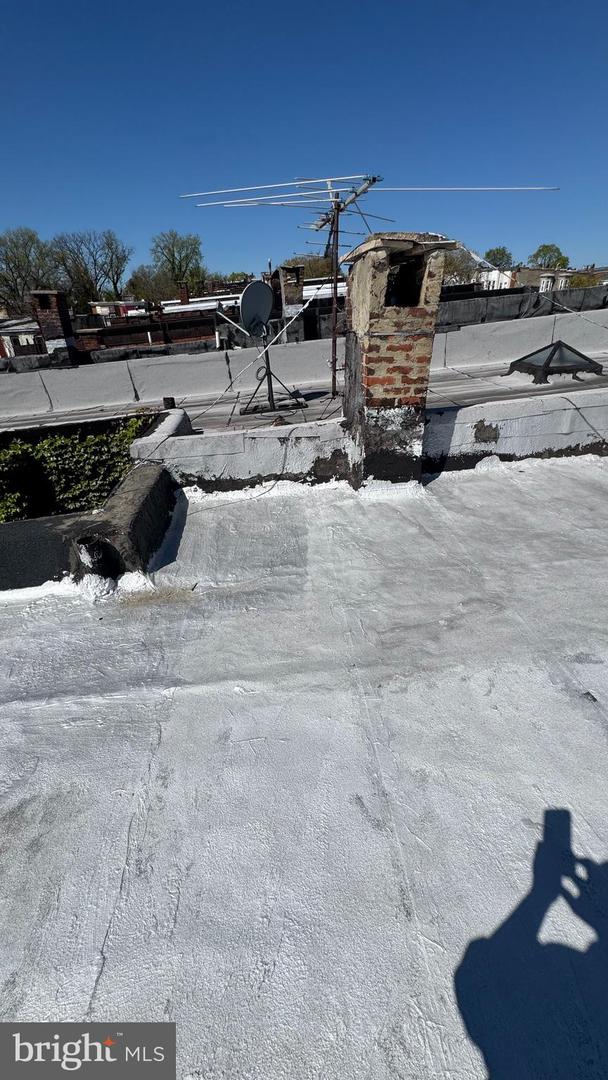 2815 Clifton Ave Property Photo 23