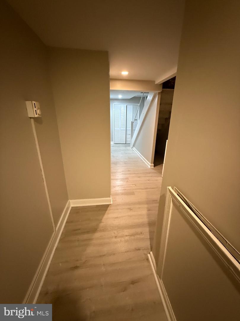 526 Random Rd #1st Floor Property Photo 12