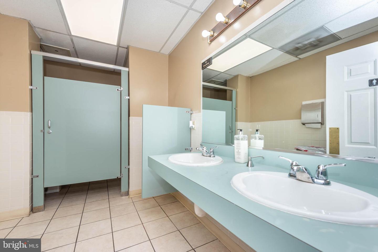 1300 Eutaw Pl Property Photo 14