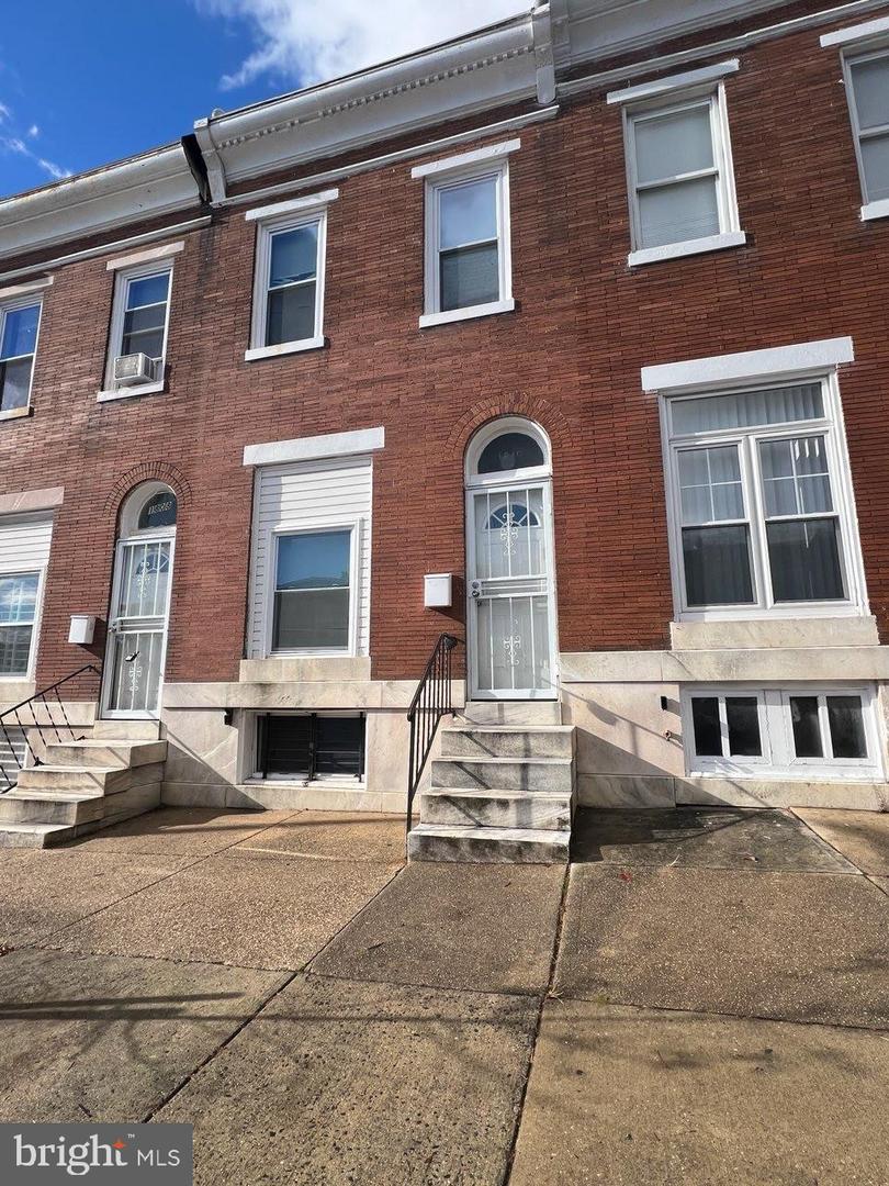 1810 N Washington St Property Photo 1