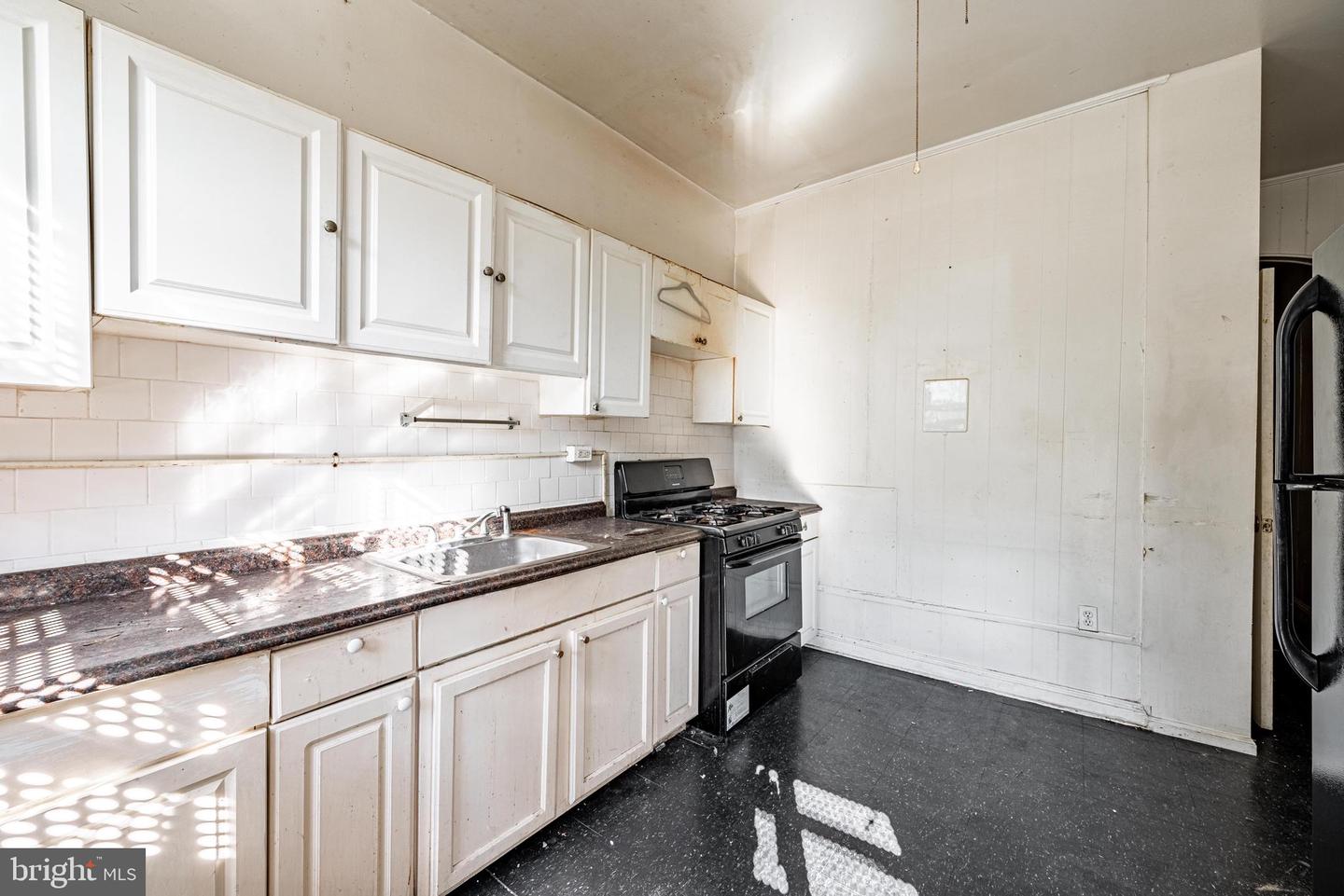 1706 Appleton St Property Photo 14