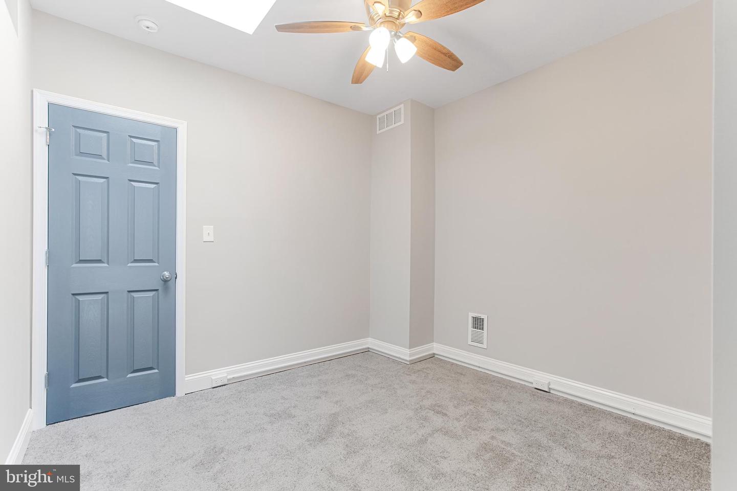 2712 W Mosher St Property Photo 23