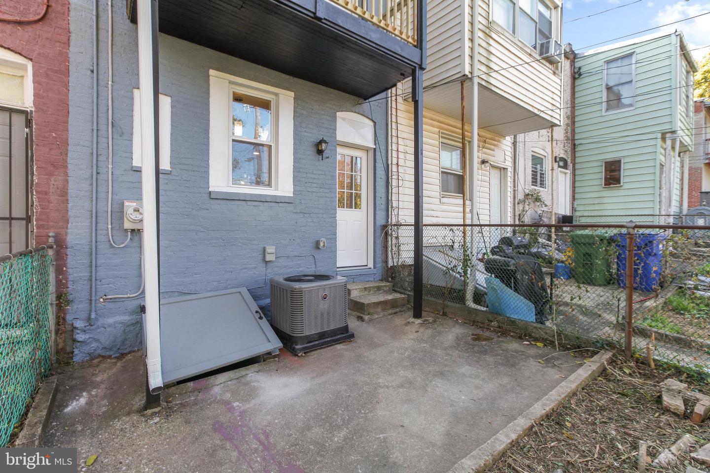 2712 W Mosher St Property Photo 33