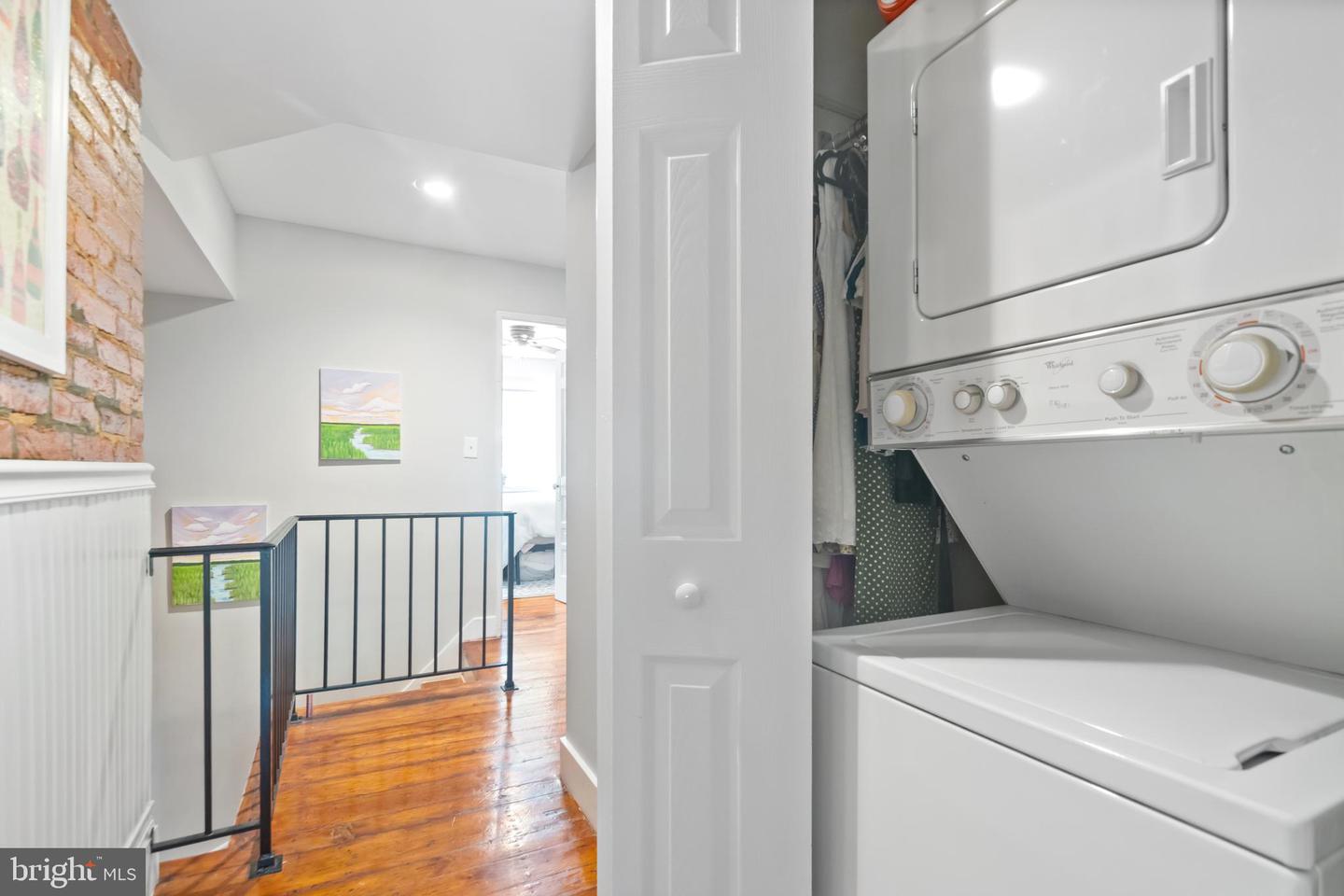 12 E Henrietta St E Property Photo 12