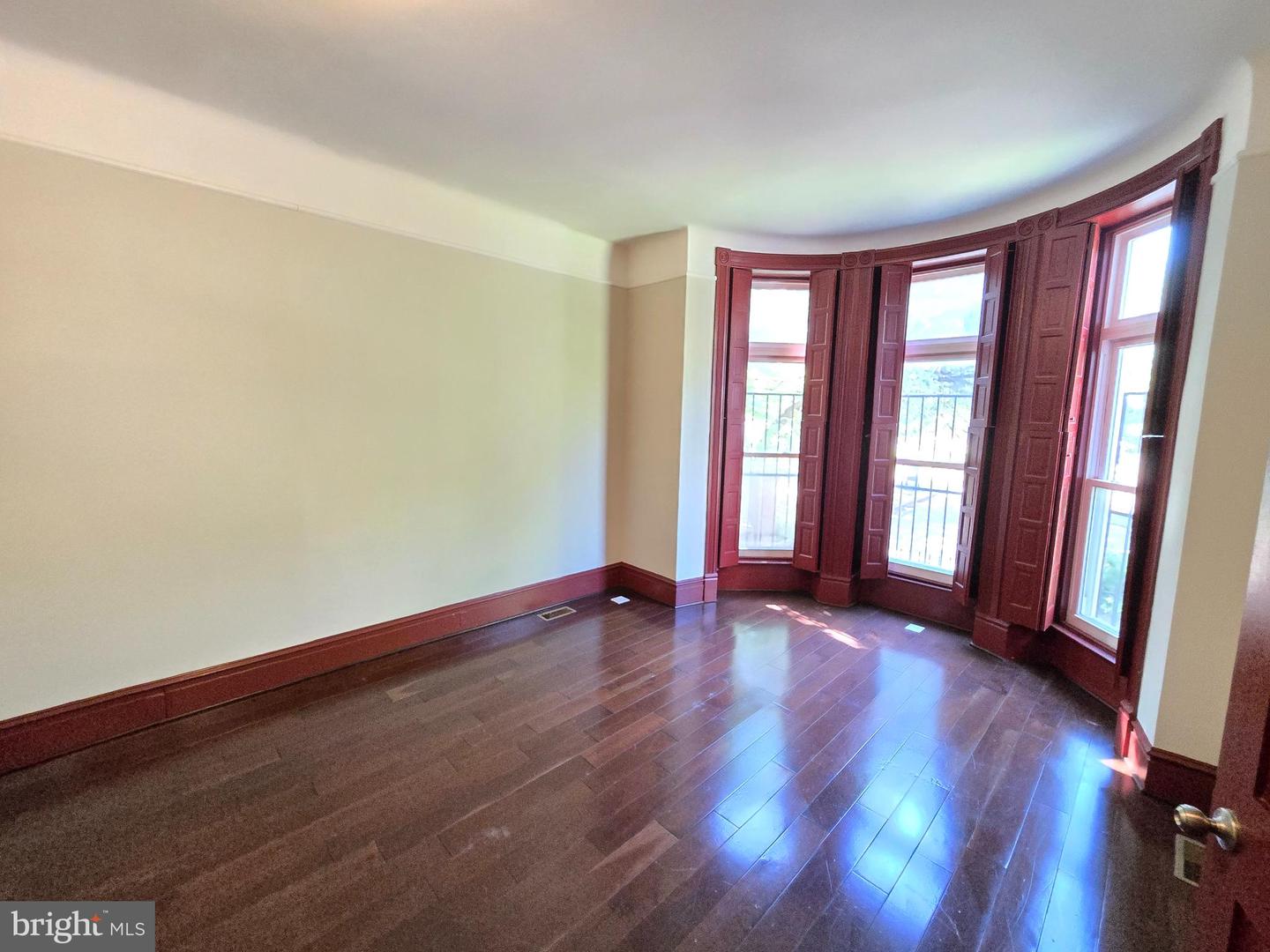 804 Hollins St #1 Property Photo 13