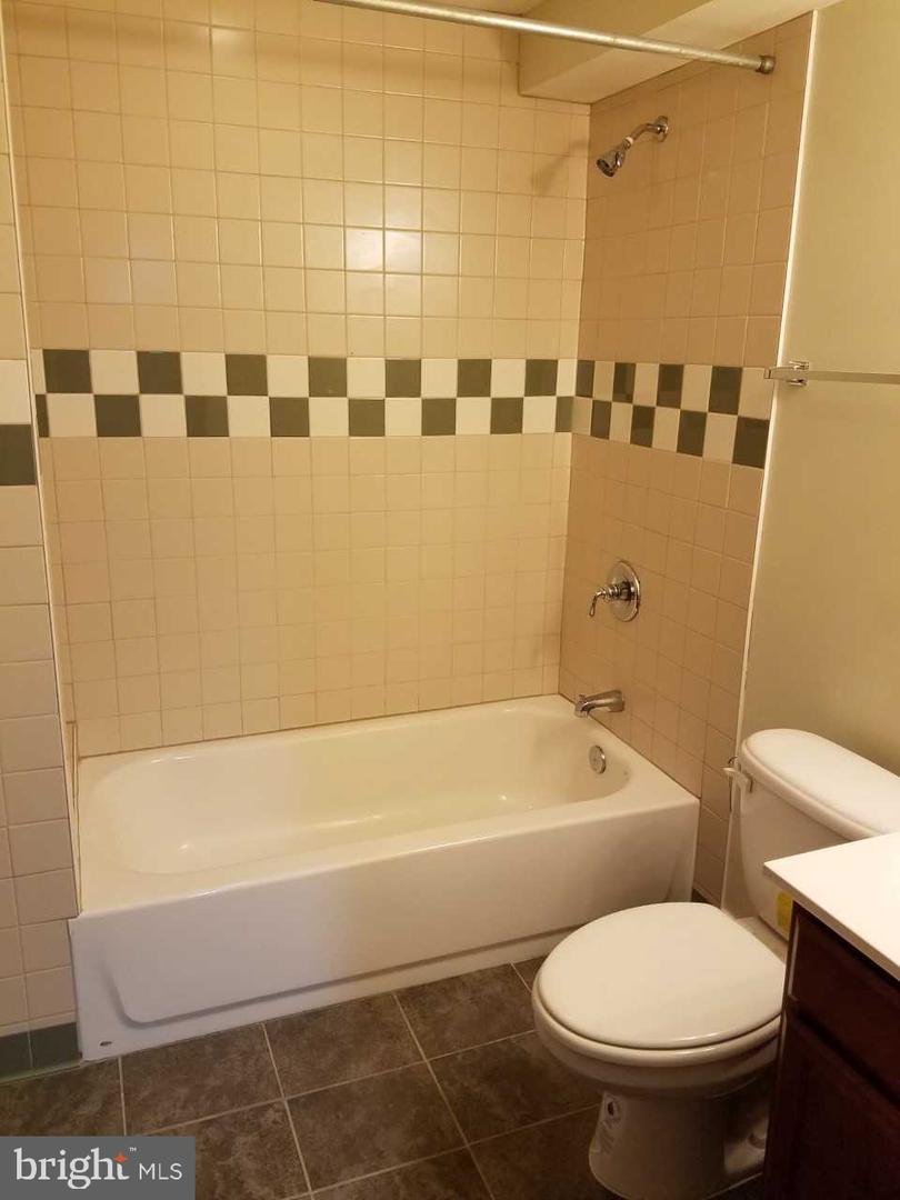 804 Hollins St #1 Property Photo 36