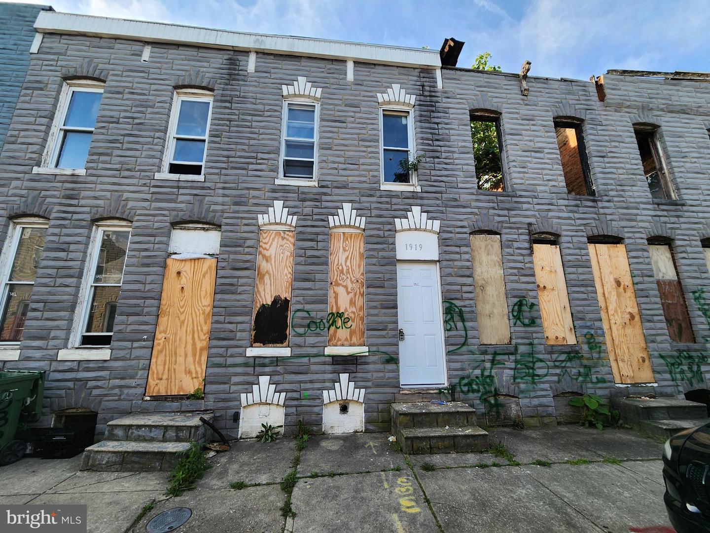 1919 CHRISTIAN ST Property Photo 1
