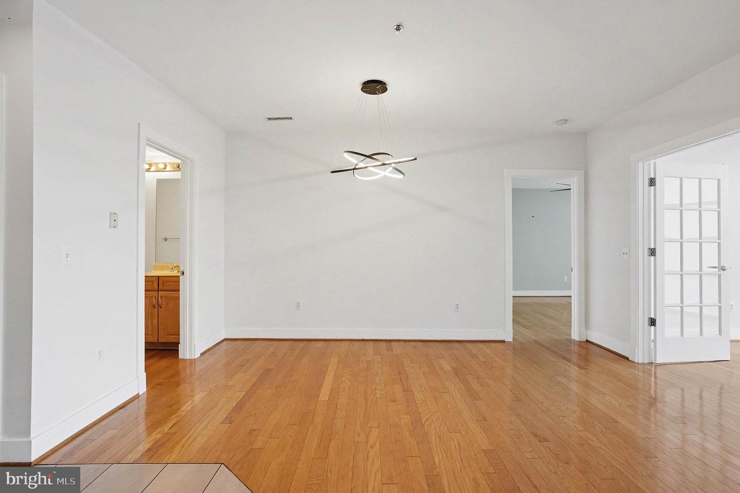2772 Lighthouse Pt E #201 Property Photo 7