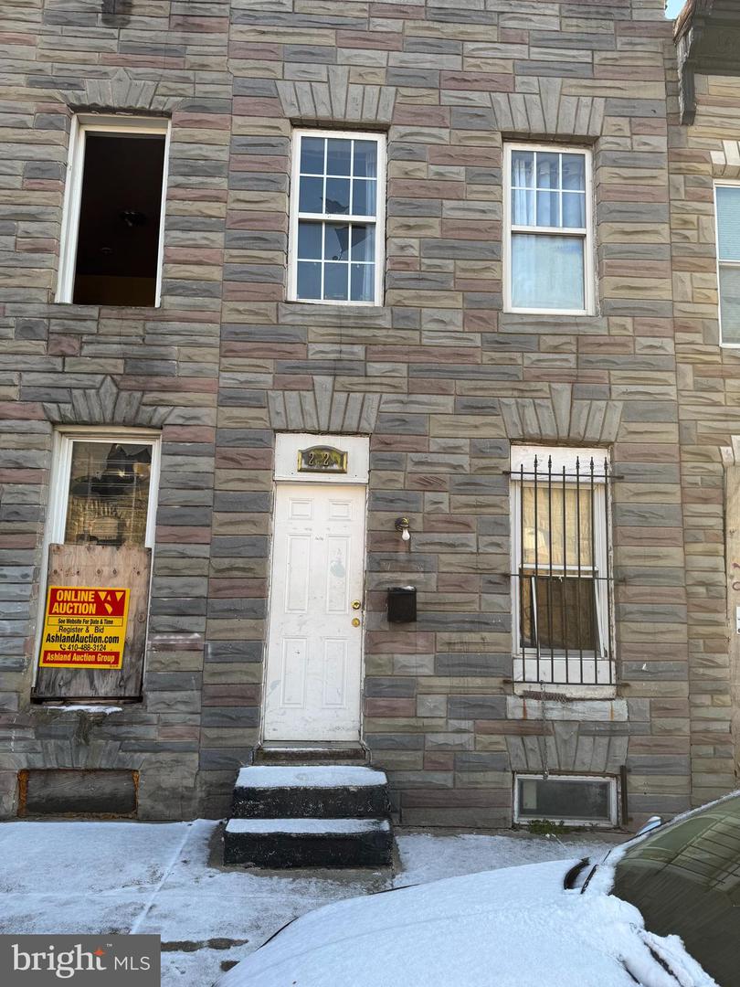 2229 Christian St Property Photo 1