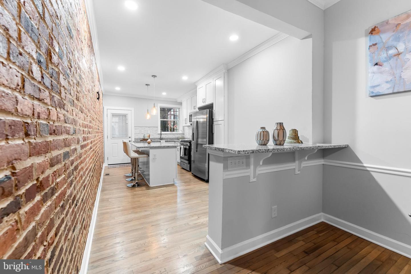 1003 W Fayette St Property Photo 14