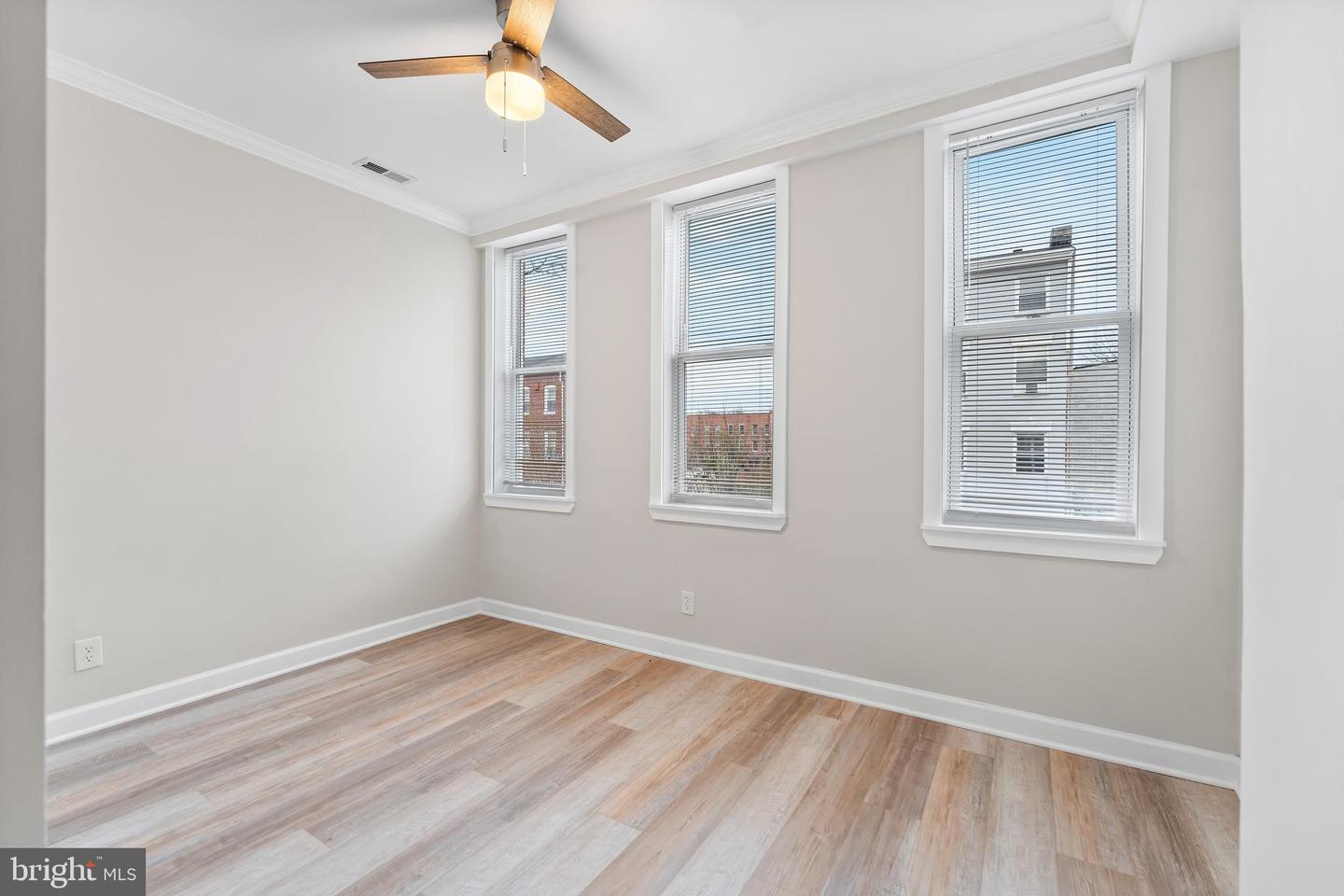 1003 W Fayette St Property Photo 18