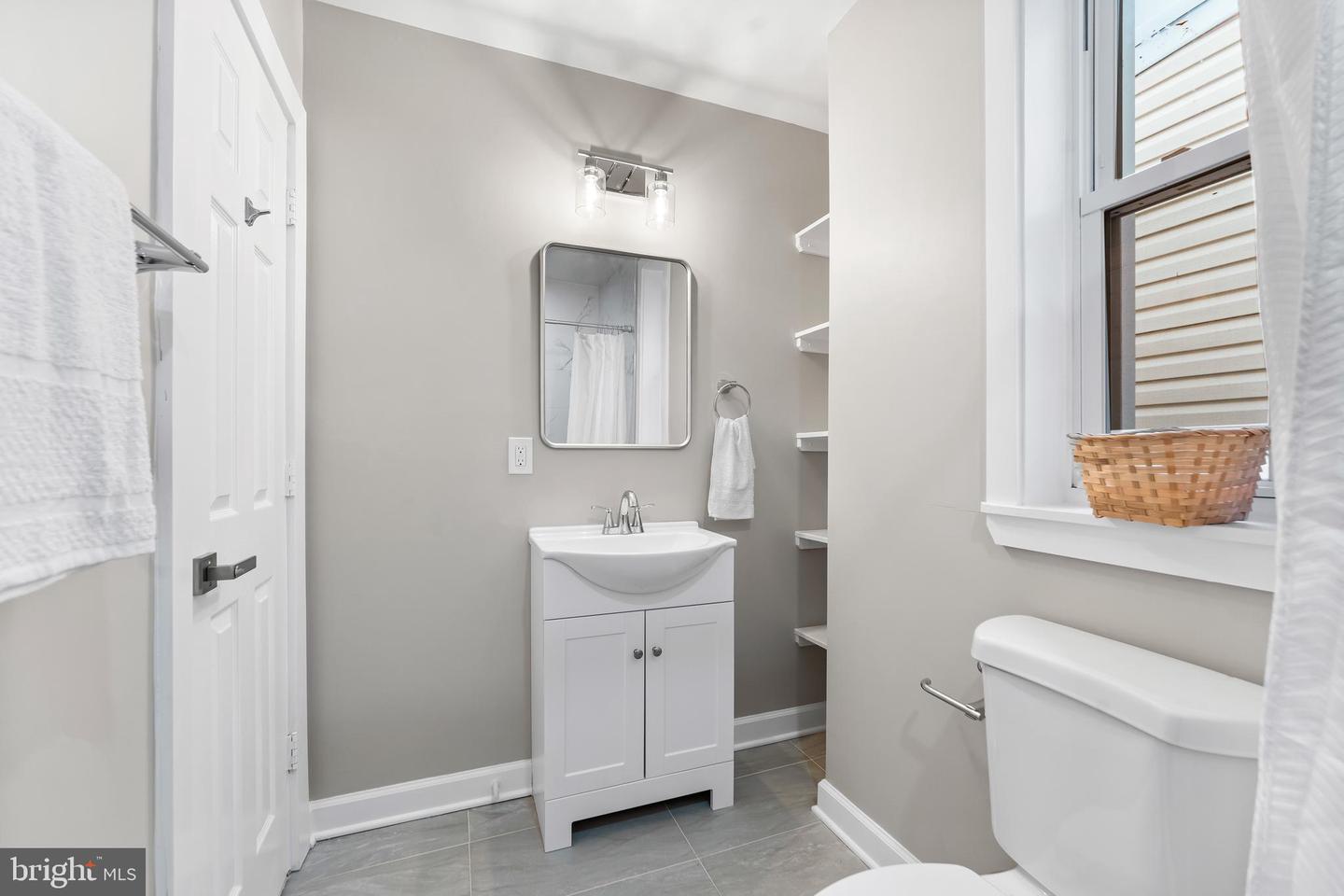 1003 W Fayette St Property Photo 24