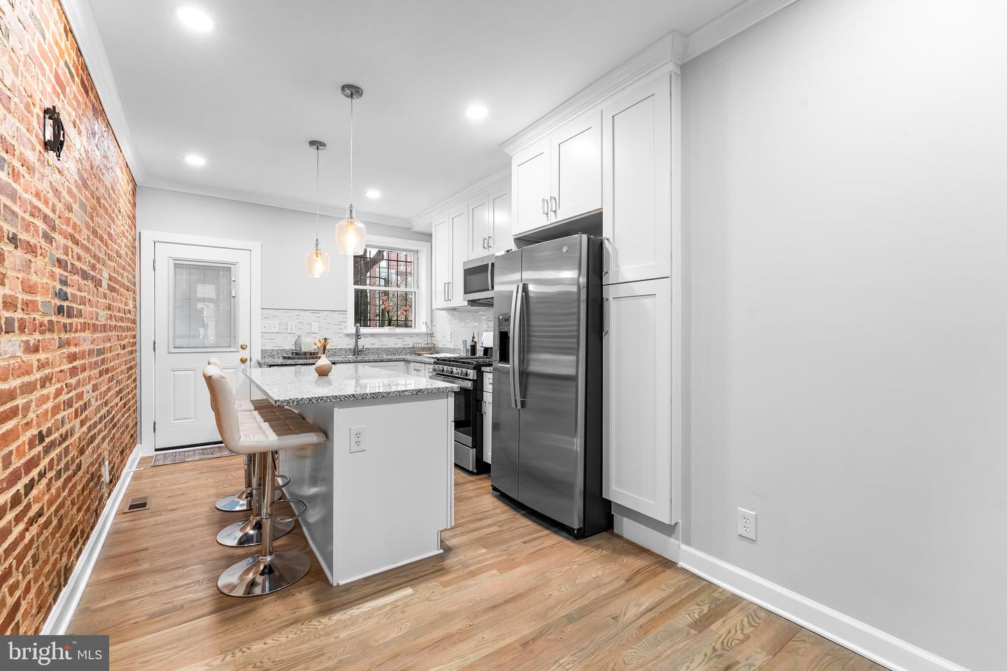 1003 W Fayette St Property Photo 37