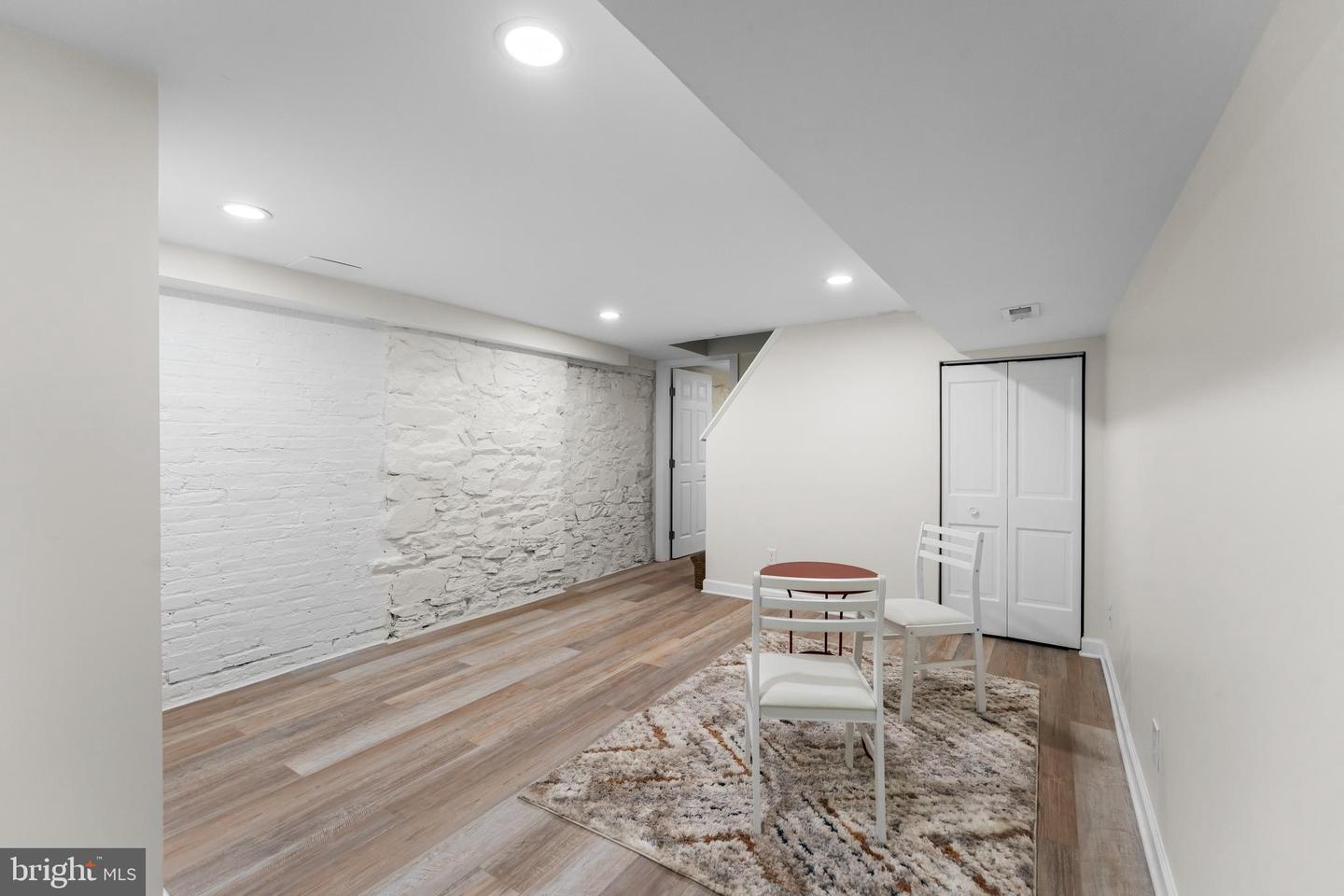 1003 W Fayette St Property Photo 64