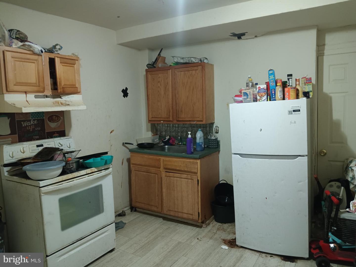 1302 N Spring St Property Photo 4