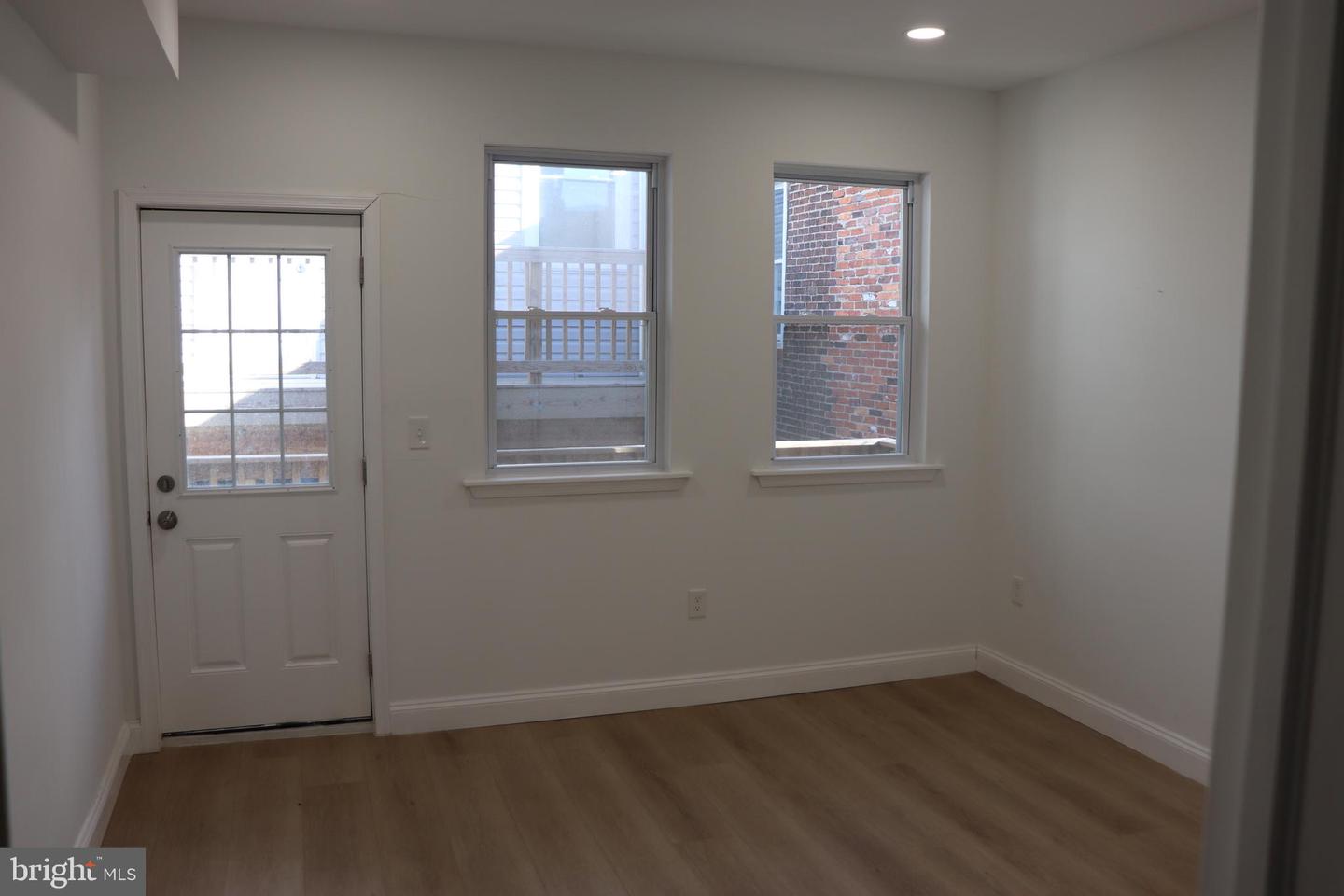 1707 Marshall St Property Photo 15