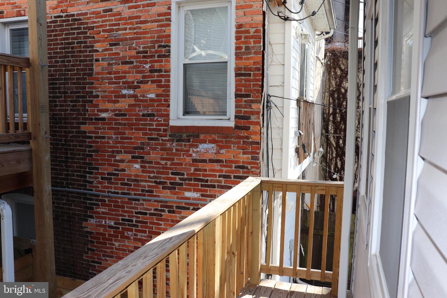 1707 Marshall St Property Photo 17