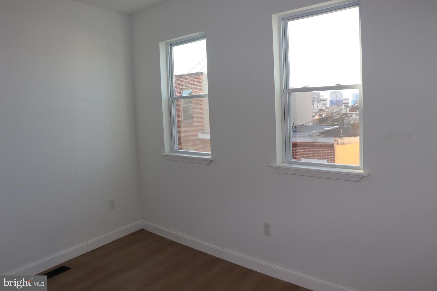1707 Marshall St Property Photo 22