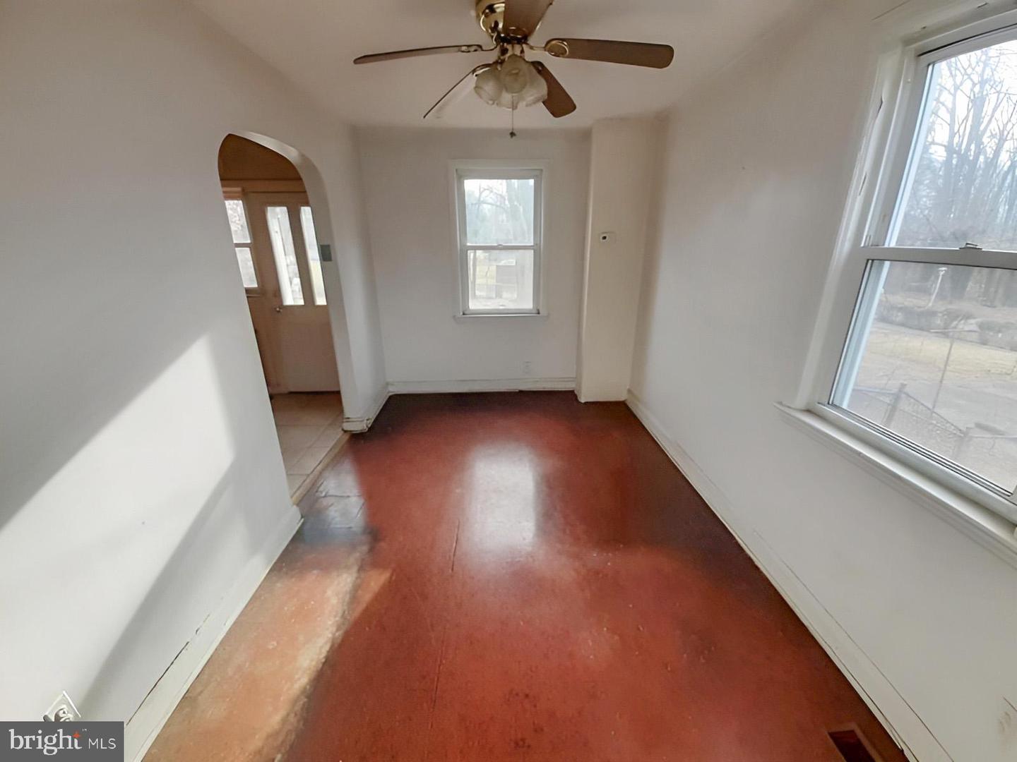 5619 Wesley Ave Property Photo 6