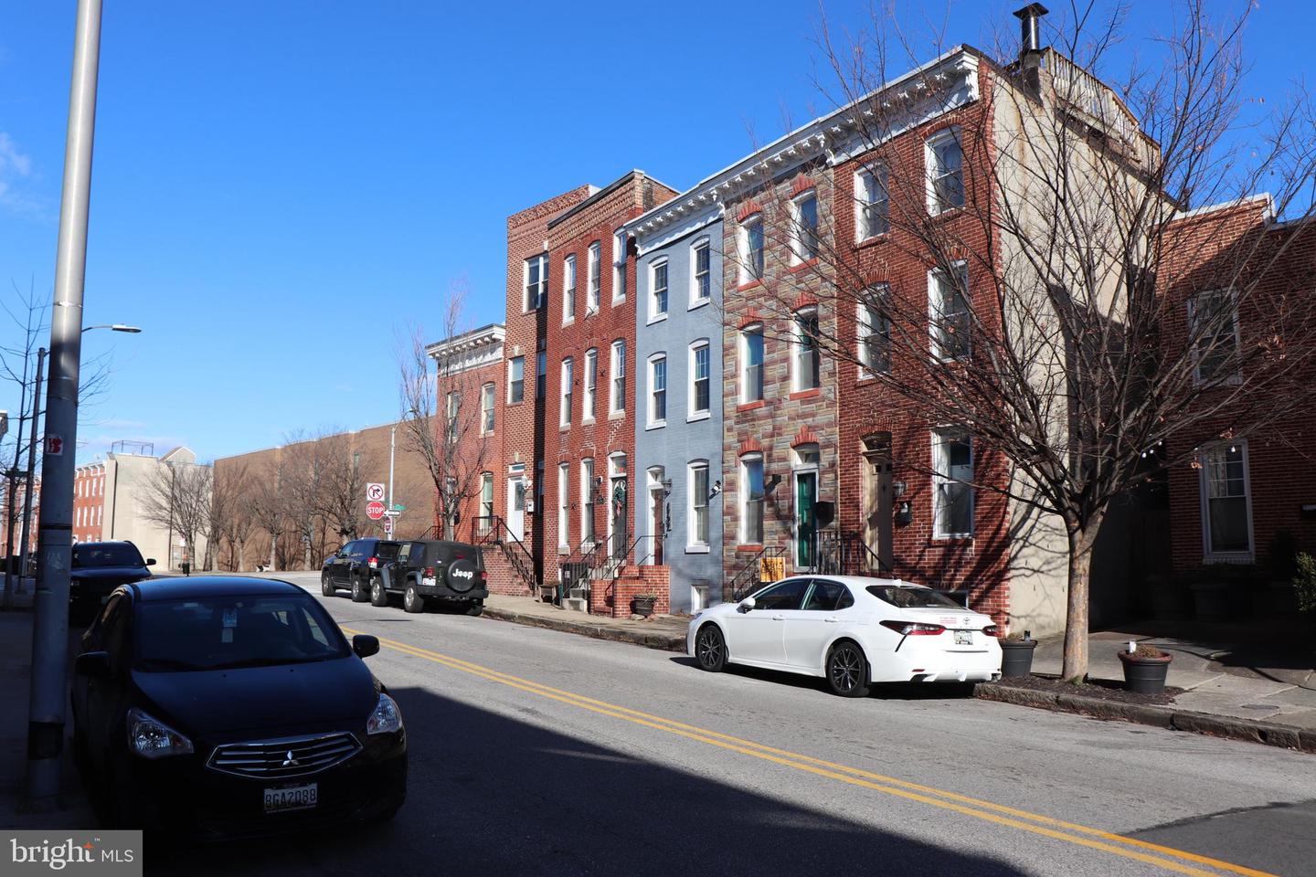 1710 Light St Property Photo 3