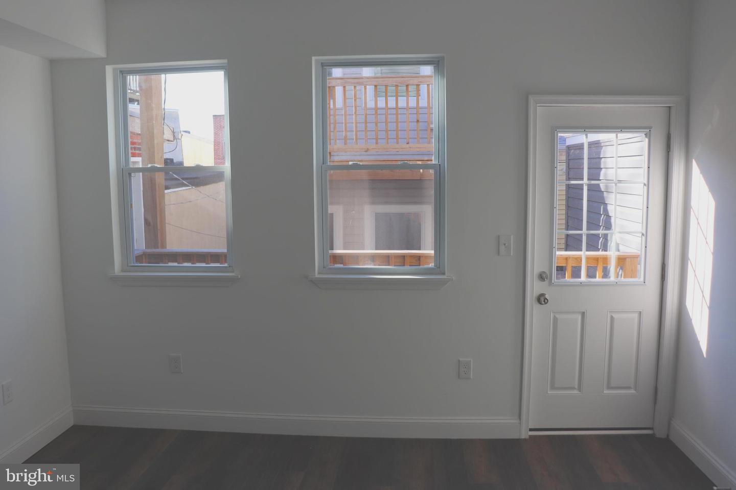 1710 Light St Property Photo 14