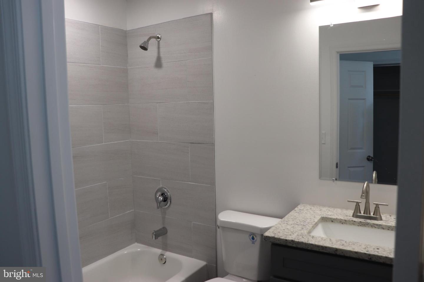 1710 Light St Property Photo 15