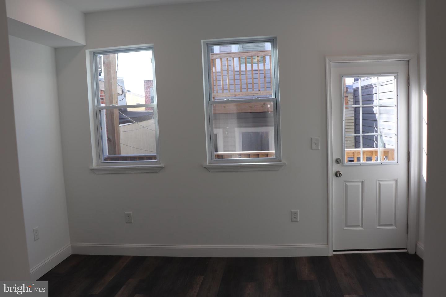 1710 Light St Property Photo 16