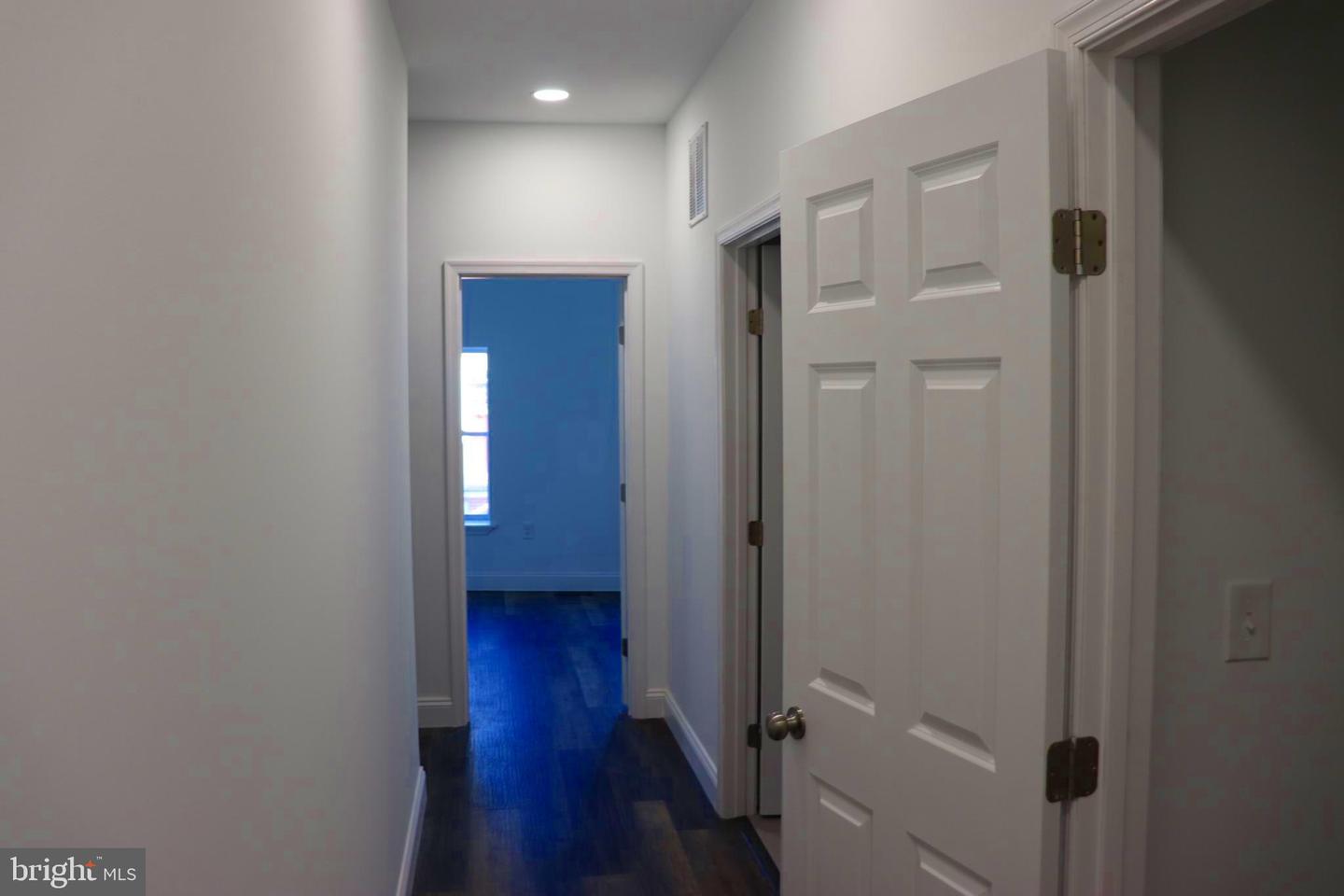 1710 Light St Property Photo 17