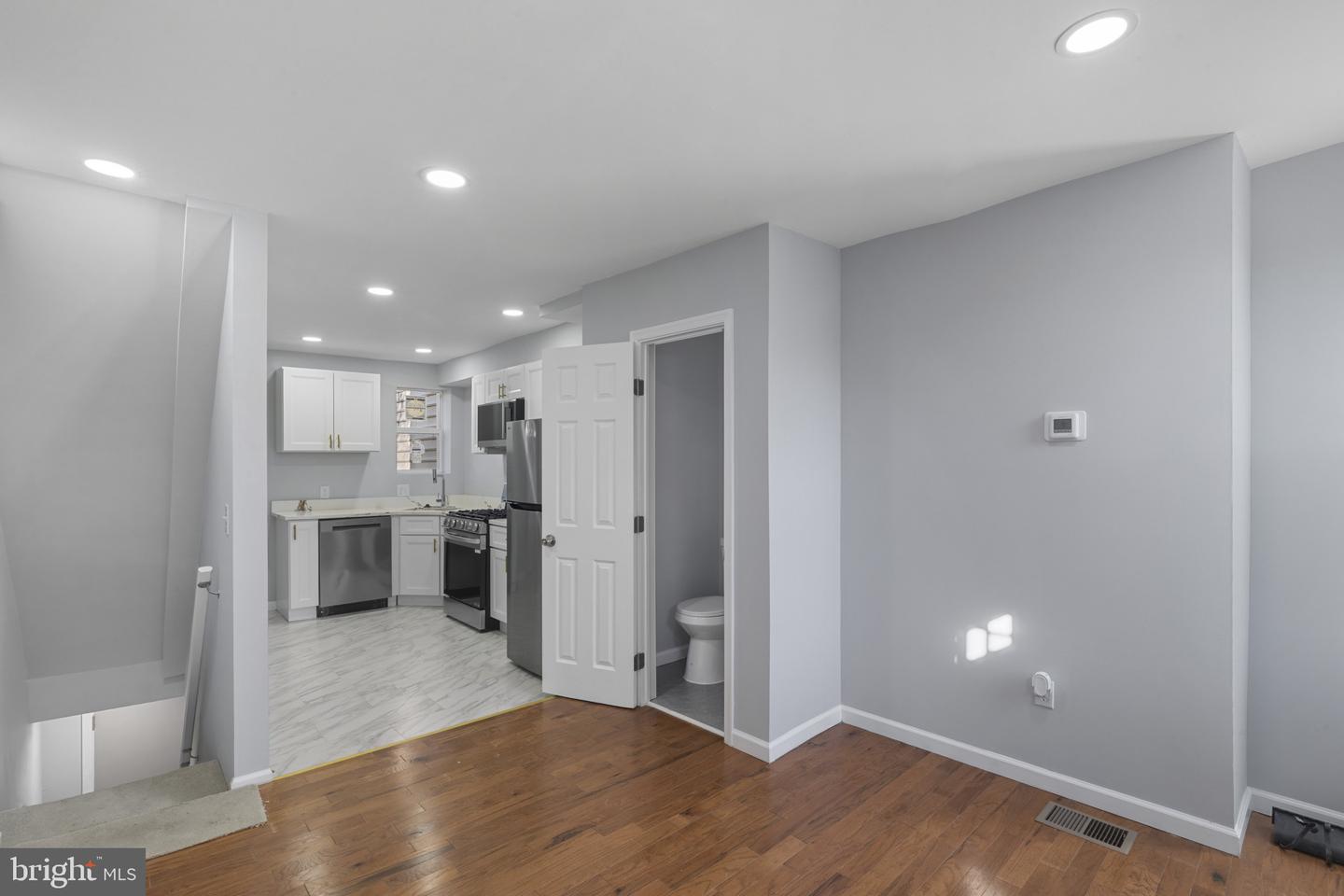 50 Stockton St Property Photo 4