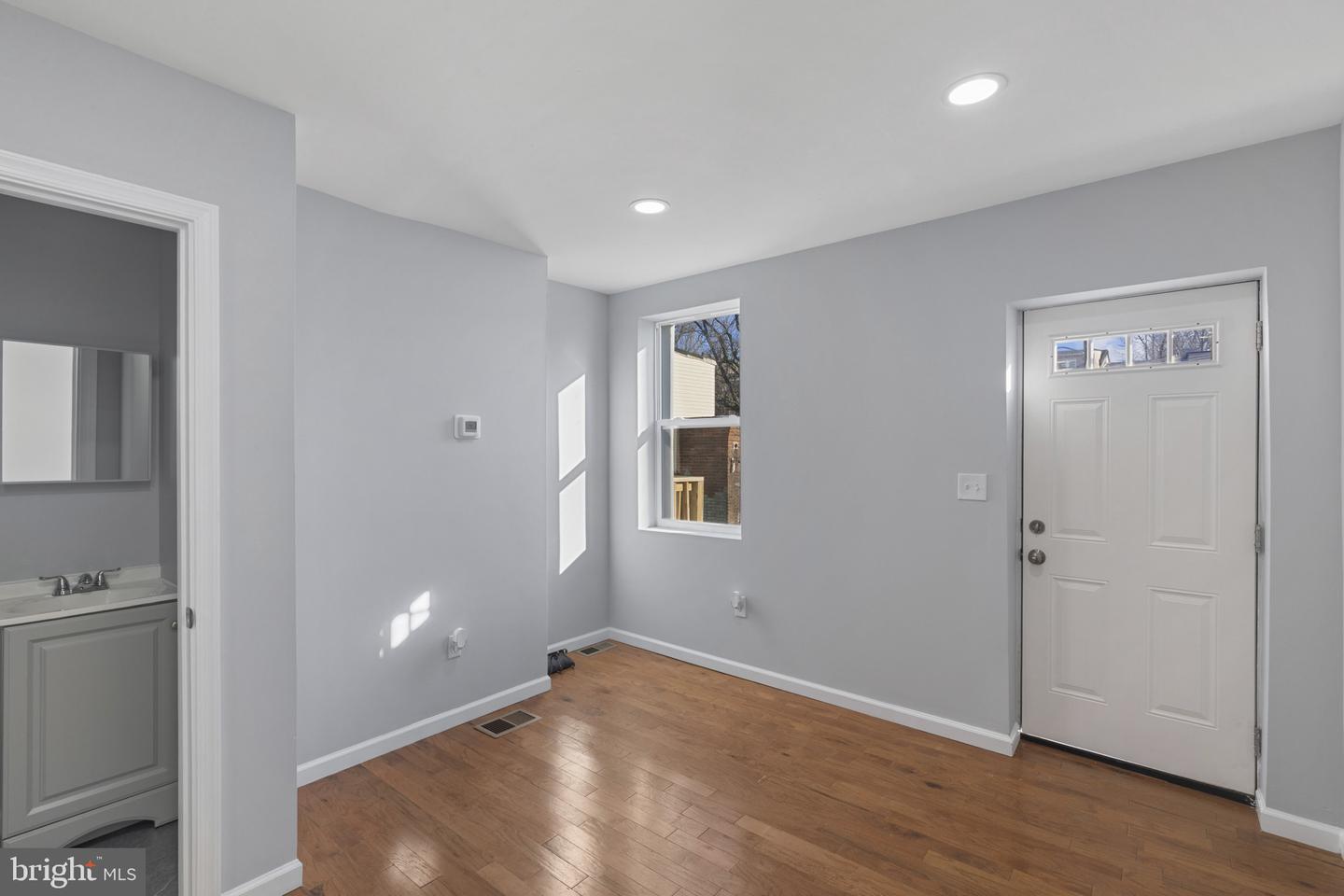 50 Stockton St Property Photo 5