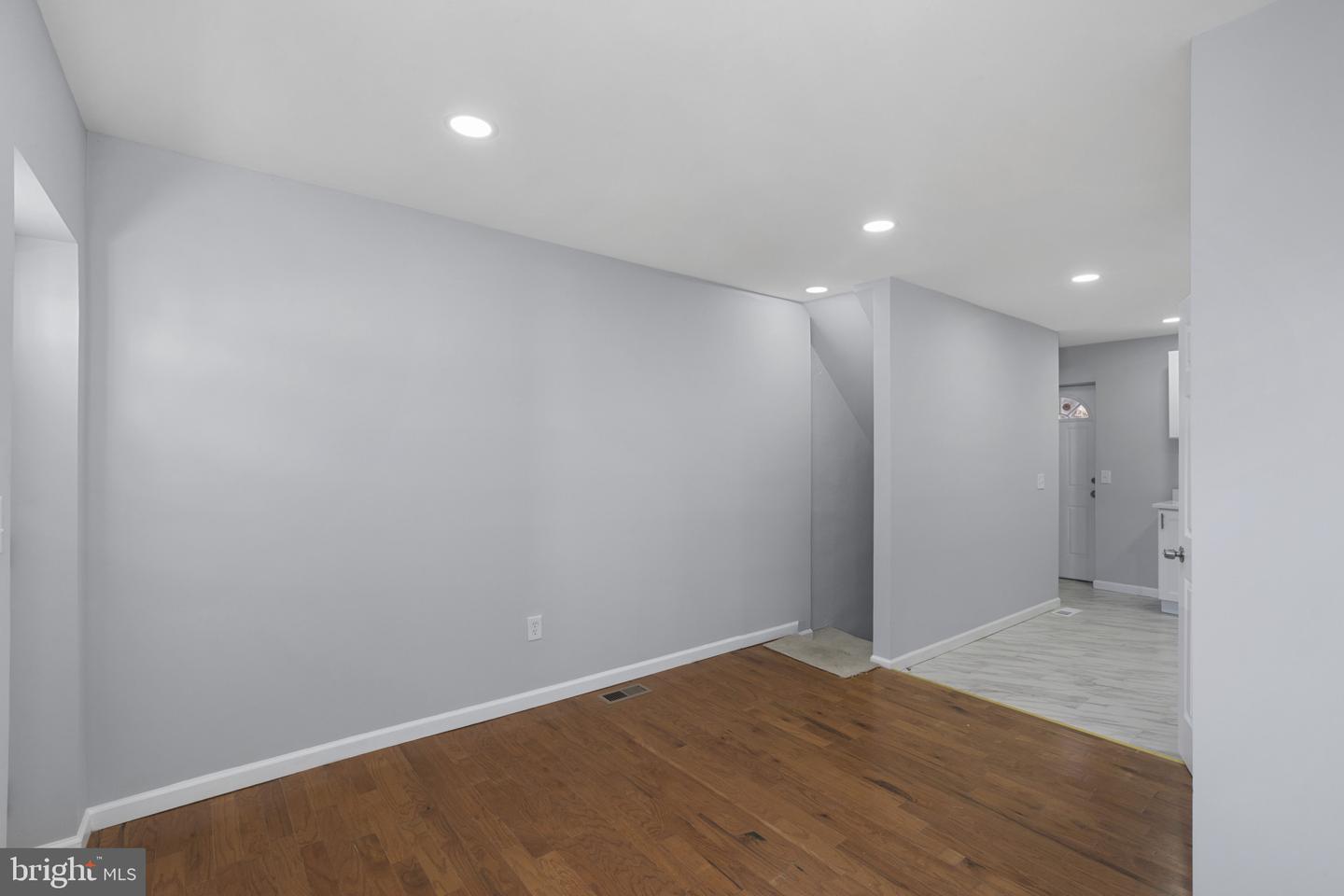 50 Stockton St Property Photo 6