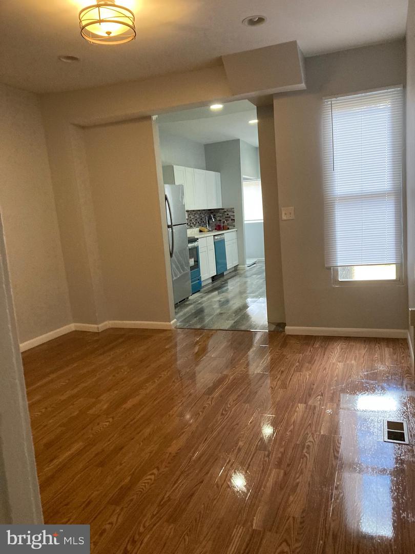 1304 Ensor St Property Photo 8