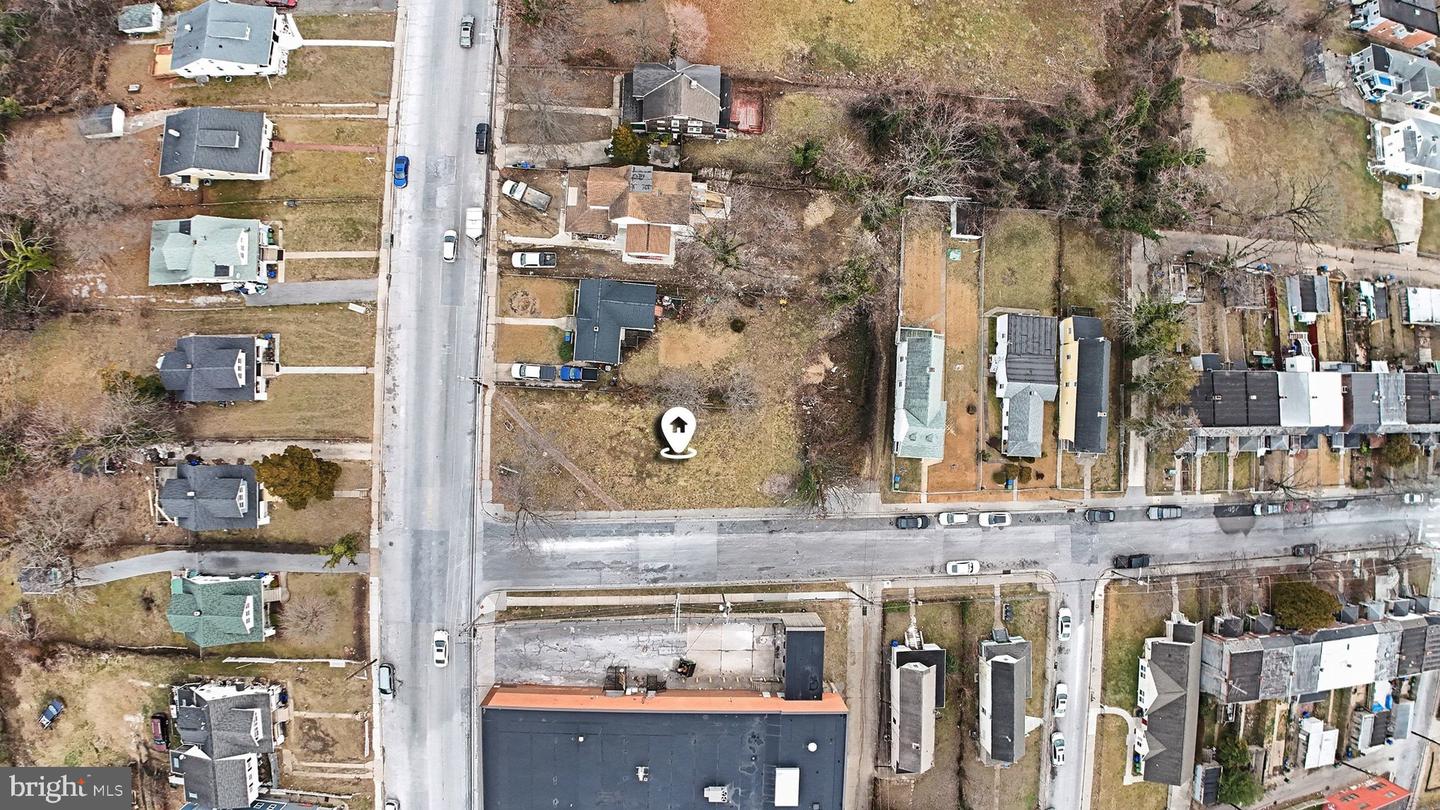 601 Woodbourne Ave Property Photo 3