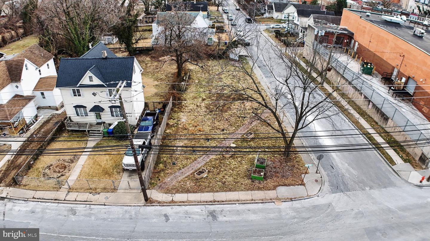 601 Woodbourne Ave Property Photo 7
