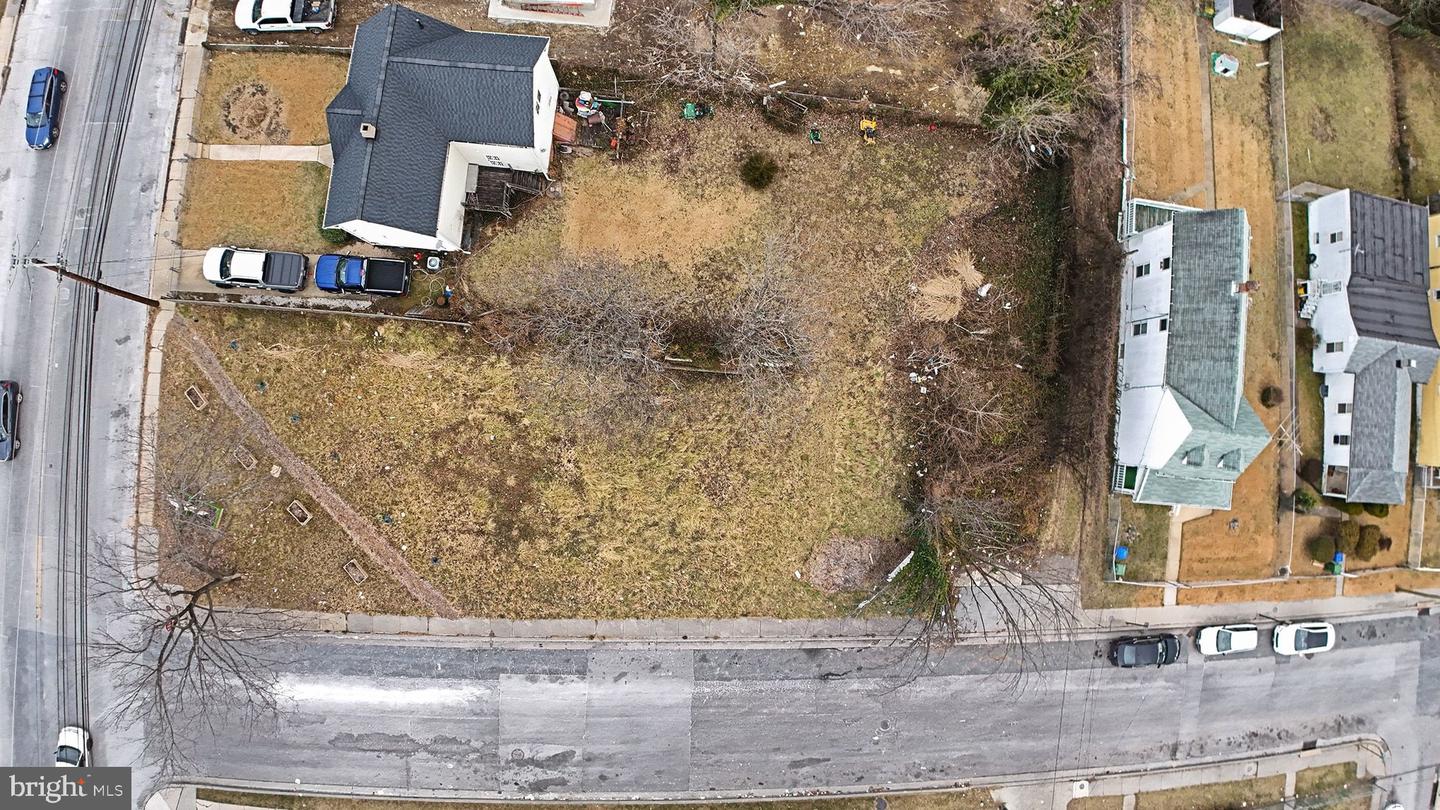 601 Woodbourne Ave Property Photo 8