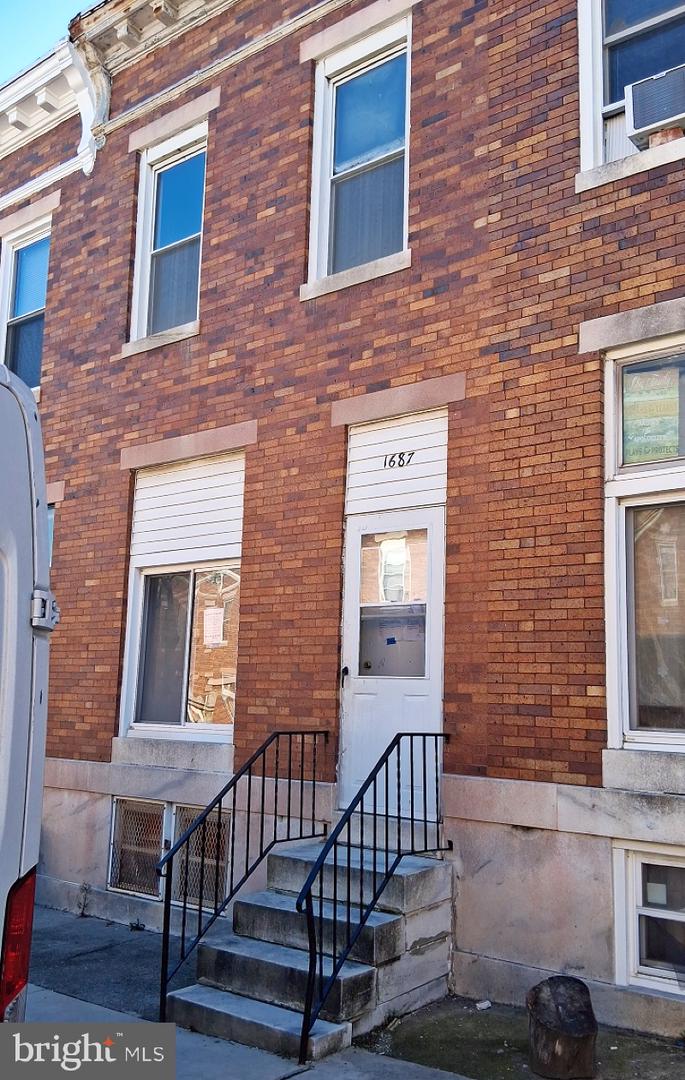 1687 Darley Ave Property Photo 1