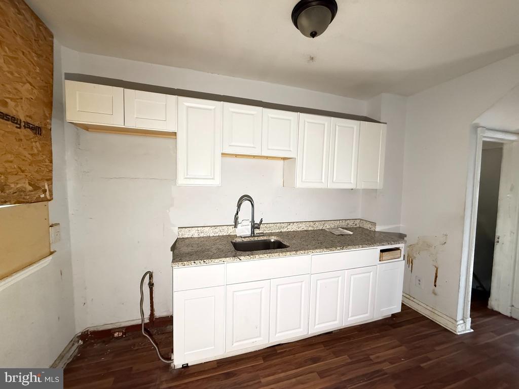 526 Sheridan Ave Property Photo 3