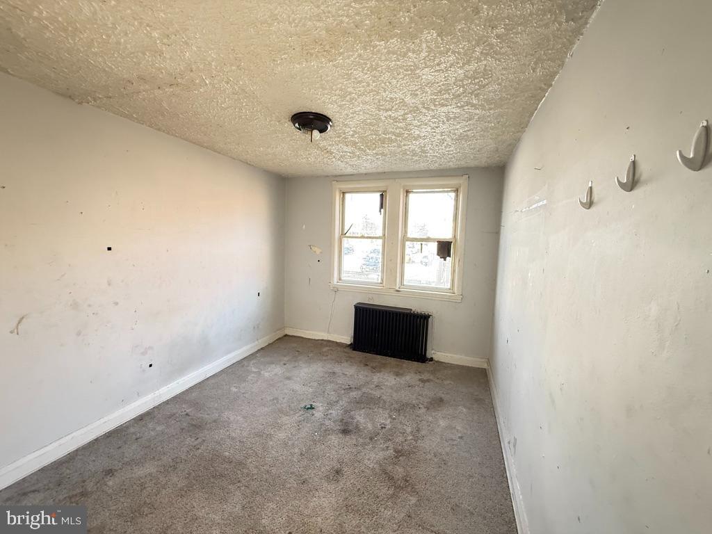 526 Sheridan Ave Property Photo 8