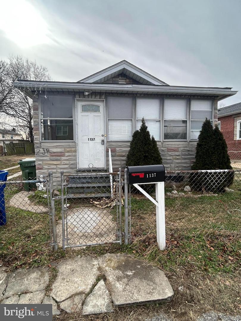 1137 Monroe Cir Property Photo 1