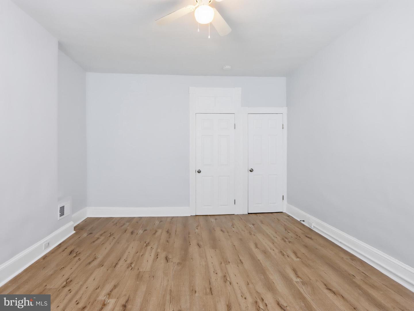 1724 Payson St N Property Photo 38