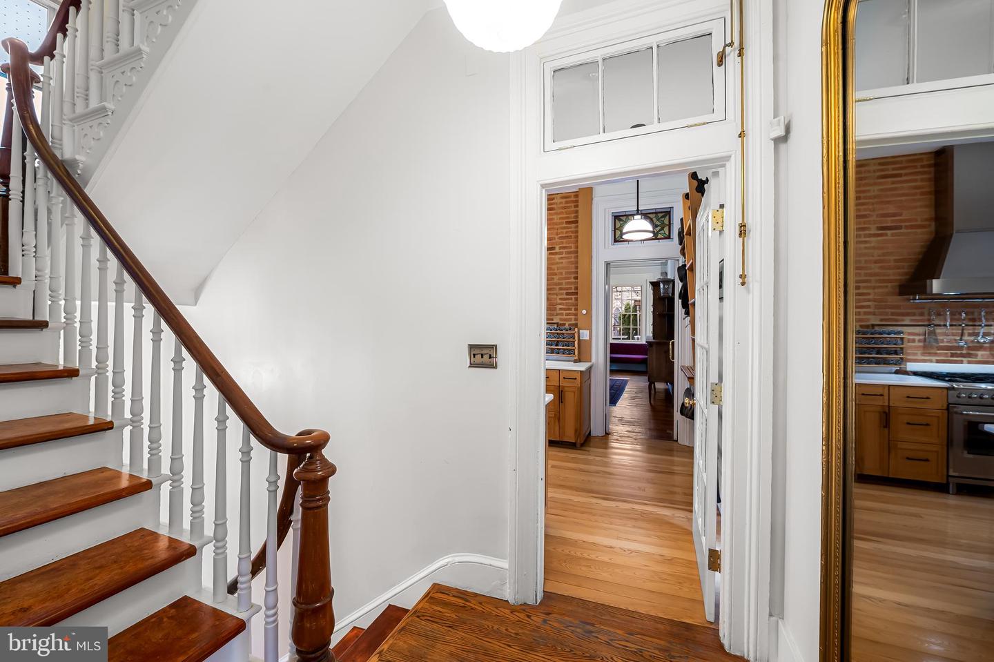 16 W Read St Property Photo 23