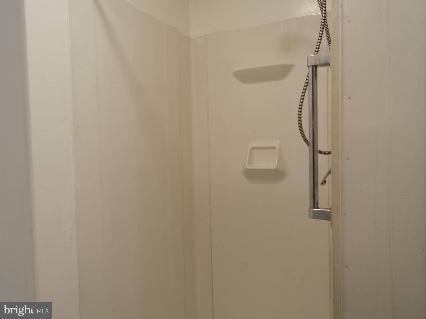 6556 Parnell Ave Property Photo 6