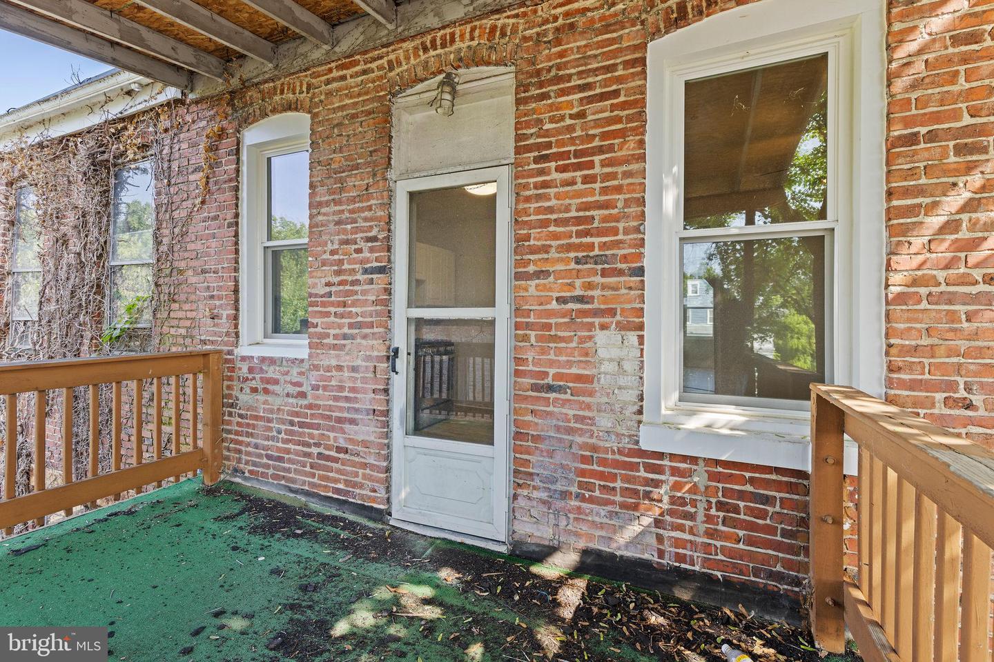 3003 Clifton Ave Property Photo 18