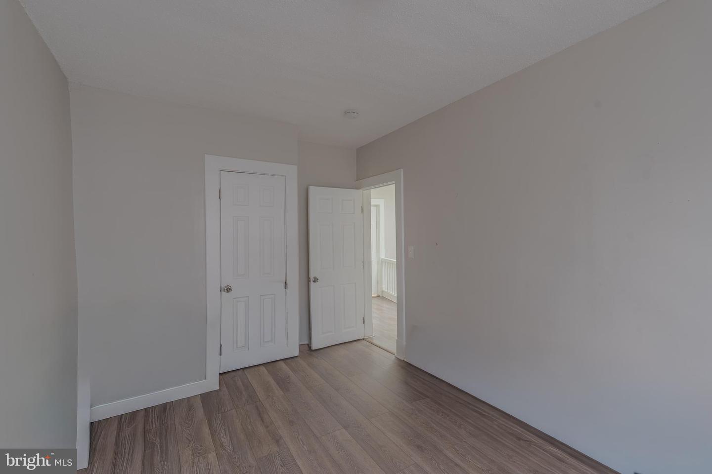 4909 Litchfield Ave Property Photo 14
