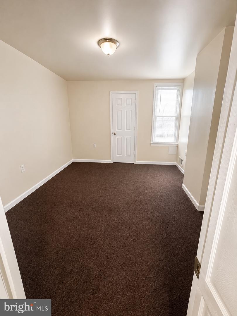 422 S Smallwood St Property Photo 11