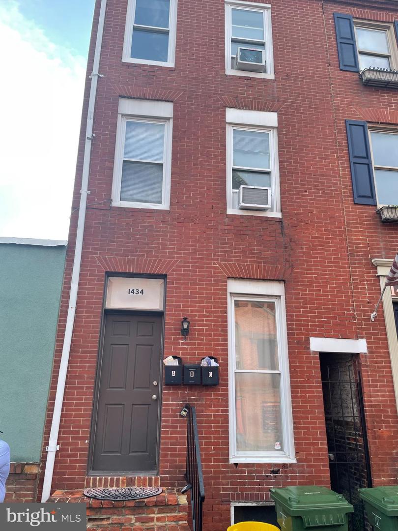 1434 LIGHT ST Property Photo 1
